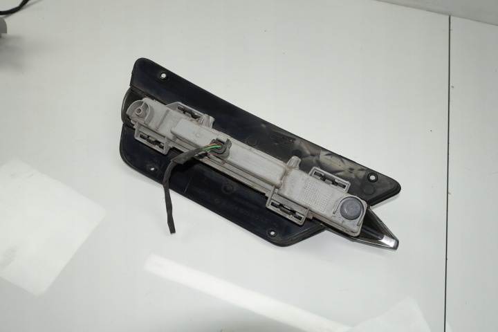 фото №6, Mercedes w204 amg решётка левая бампера решётка led drl 2048851353 c-kl рестайлинг
