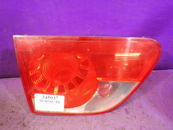 фото №1, Seat altea 04-09 лампа зад ліва з кришки планка 8p0945093d