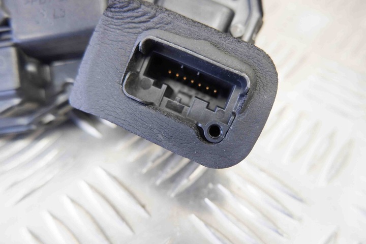 фото №8, Замок задніх лівих двері vw tiguan ad1 5na839015b 2.0l дизель 110kw