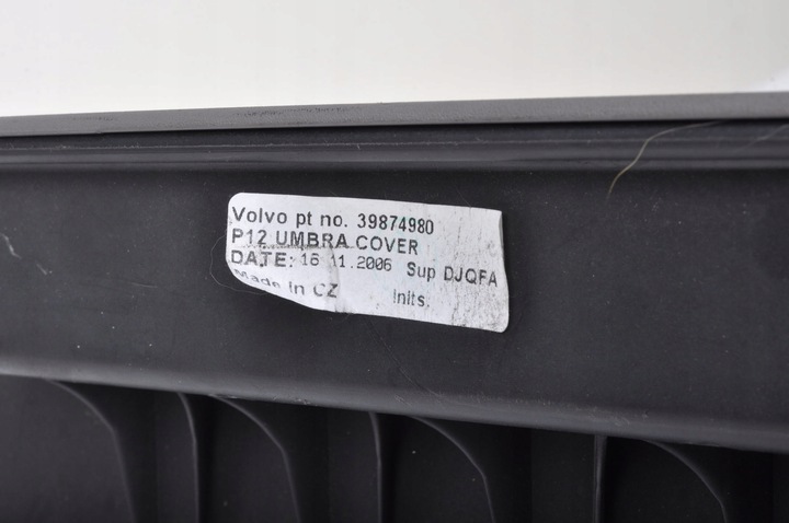 фото №11, Volvo v50 ролета зад задняя багажника 39874980