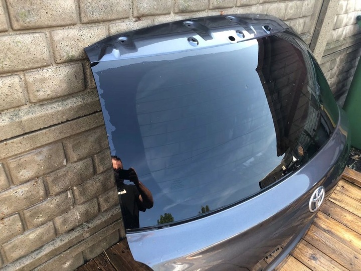 фото №7, Toyota avensis ii t25 универсал 2007r задняя крышка багажника з стекло