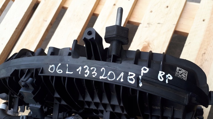 фото №6, A4 b9 8w коллектор всасывающий 2.0 tfsi 06l133201b a5 8w