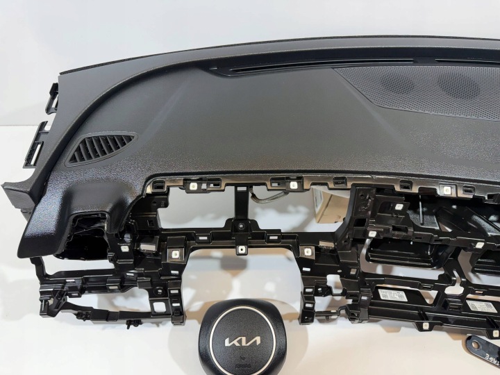 фото №10, Kia sportage v торпедо консоль подушка  ремені подушки оригінал