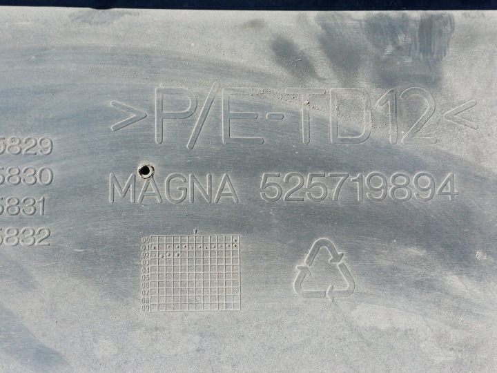 фото №15, Opel vivaro a 01- бампер перед 8200011389