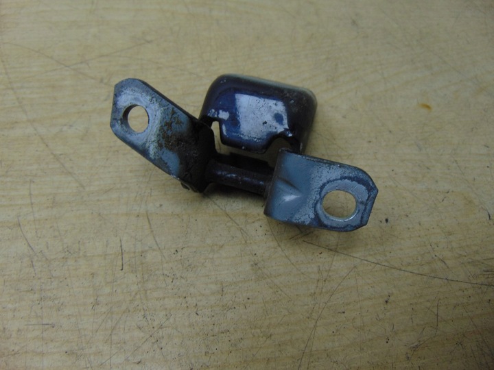 фото №4, Петля дверь правые перед нижний mazda 3 bl 2009-