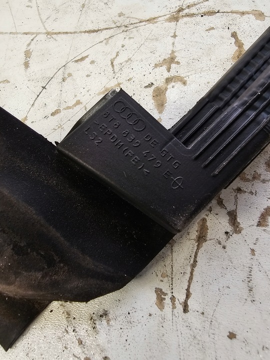 фото №5, Прокладка двері лівий зад audi a5 8t 8t8839479e