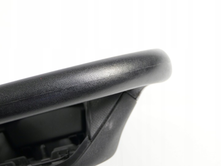 фото №9, Руль пластиковая чёрная bez мультифункций peugeot 208 12-15r.