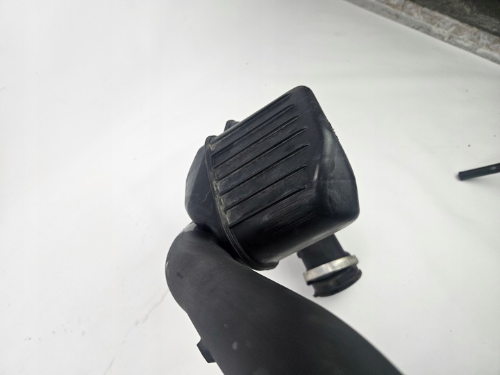 фото №15, Audi a4 b8 a5 8t q5 8r шланг труба шланг воздуха intercollera 8k0145673