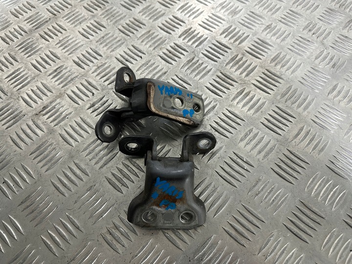 фото №1, Toyota yaris ii петли дверь правых 3d 1g3