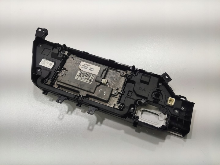 фото №9, Дисплей монитор навигации citroen c4 picasso ii 9825029380 2016-2019