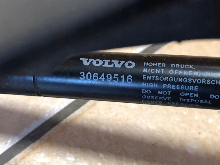 фото №9, Volvo оригінальний номер 30745018 петлі капота lp + приводи