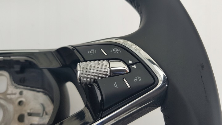 фото №10, Руль многофункциональный с подогревом skoda octavia iv eu