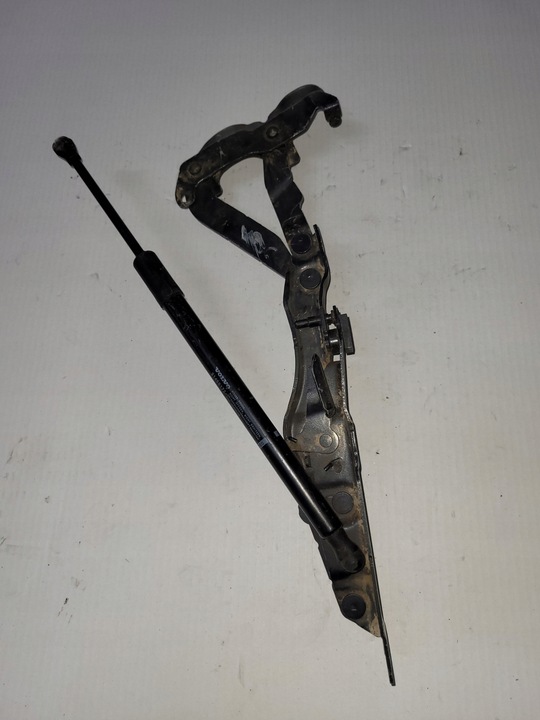 фото №1, Volvo v60 ii s60 iii - петля капота лівий