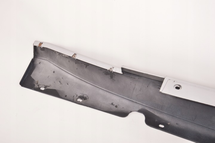 фото №7, Maserati granturismo планка пороговая правая серебряная