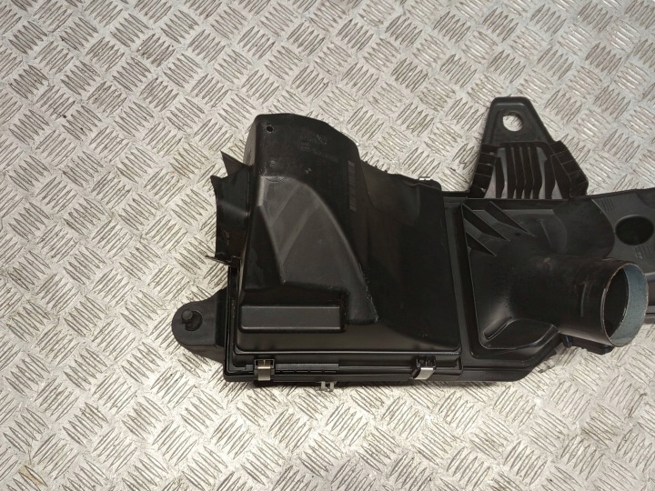 фото №11, Bmw (oem) 7597589 1' f20 f21 3' f30 f31 корпус фільтра повітря