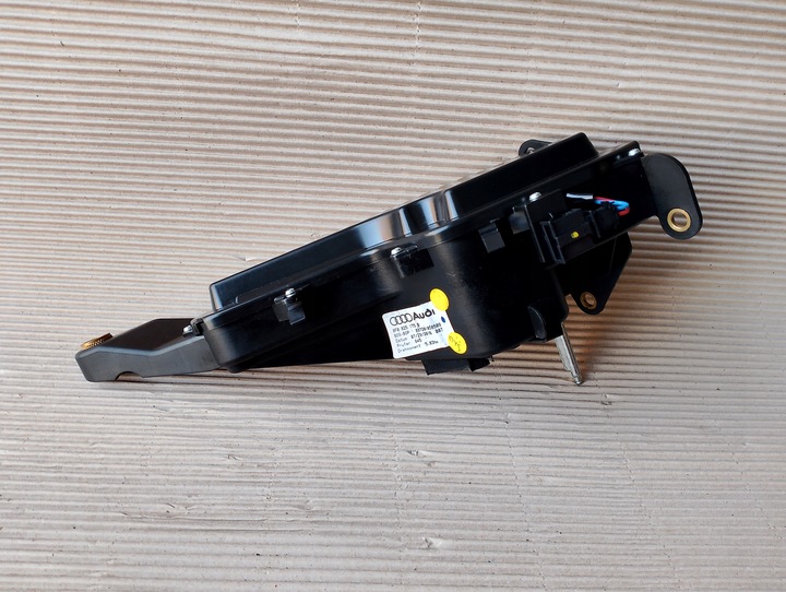 фото №1, Audi s5 a5 8t 8f cabrio моторчик ролеты крыша 8f0825175b оригинал европа