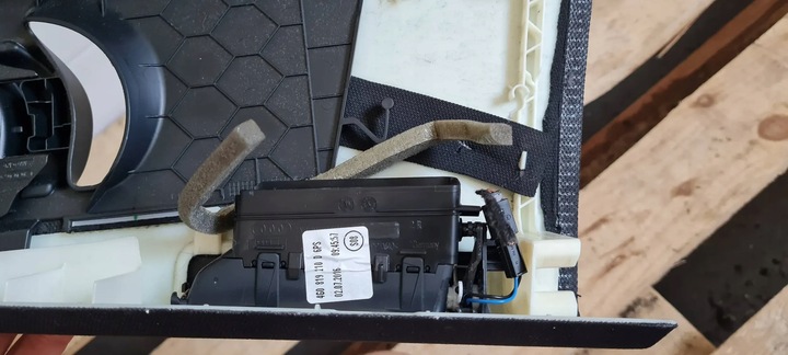 фото №11, Q7 4m ii защита стойка решётка ремня правая перед sline 4m0867244b