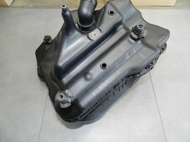 фото №12, Корпус фильтра воздуха 3.0 бензин audi a6 a7