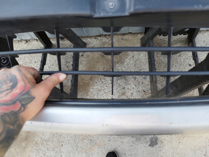 фото №11, Бампер перед передний nissan note e11 2006-2009 цвет ky0 g