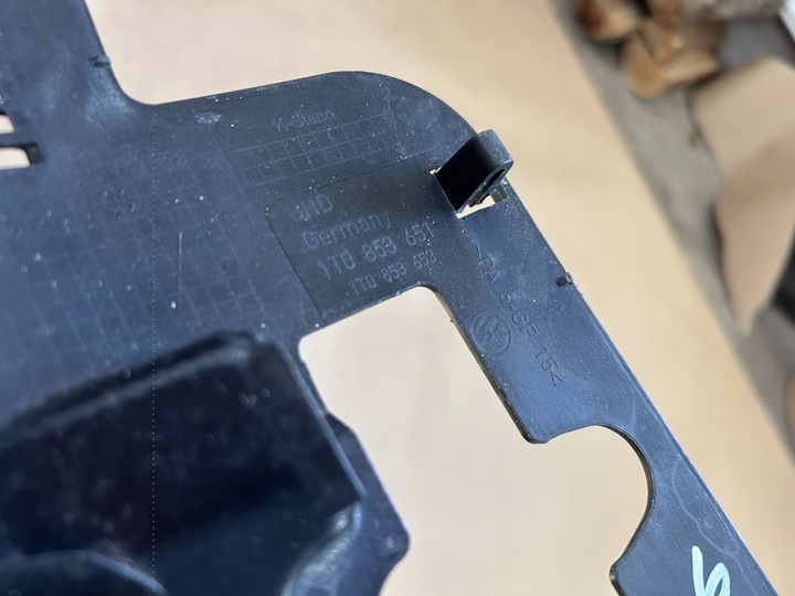 фото №6, Решітка решітка радіатора решітка бампера перед 1t0853651 vw touran 1t