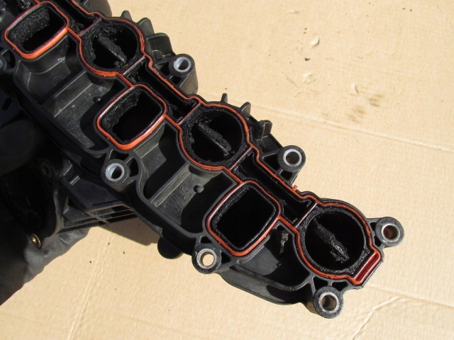 фото №5, Audi a6 c6 рестайлинг 2.0 tdi коллектор всасывающий 03l129711ac + регулятор 03l129086