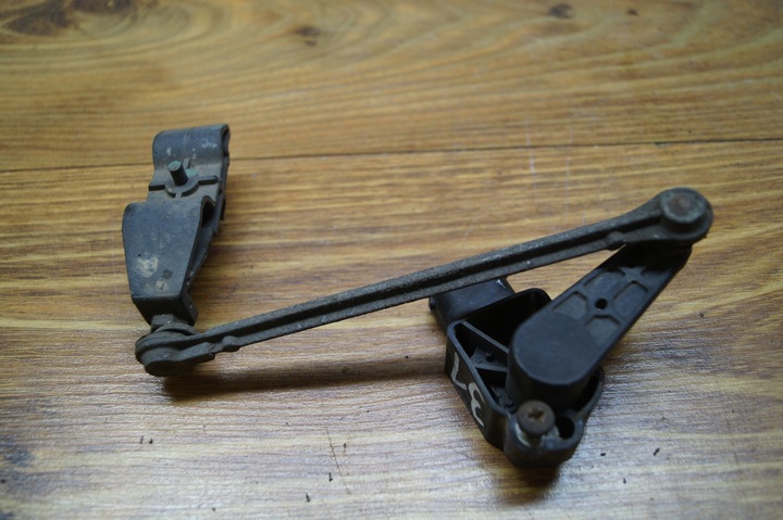 фото №5, Porsche 997 датчик выравнивания лампа зад