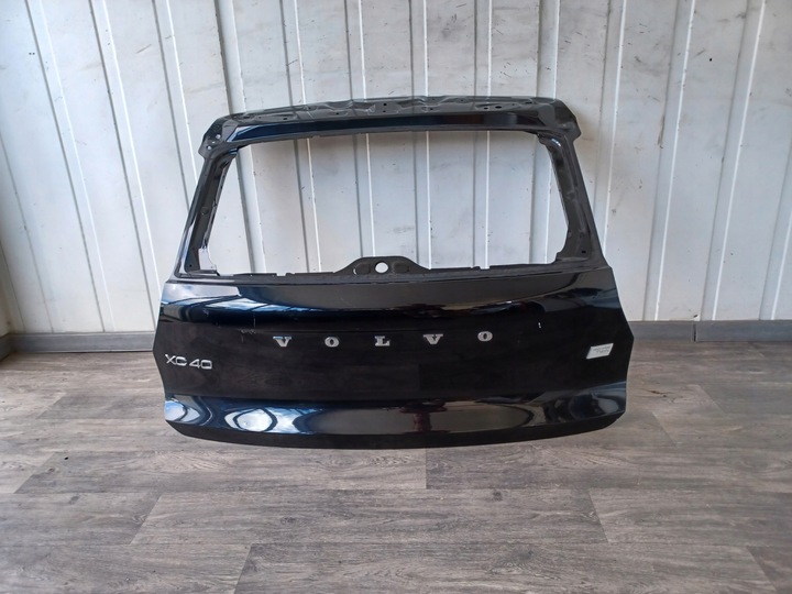 фото №1, Klapa----tył задня ----volvo xc40 xc 40 2017-