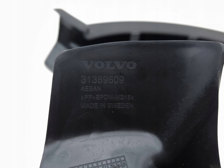 фото №9, Wykońzenie крышки багажника volvo s90 31389609 2.0l дизель 2018