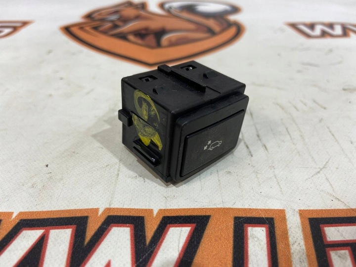 фото №1, Кнопка открывания дверь зад l462 hy32-15770-ab