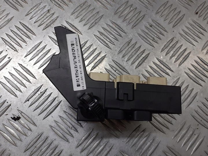 фото №1, Коробка запобіжників toyota avensis t25 2.0 vvti