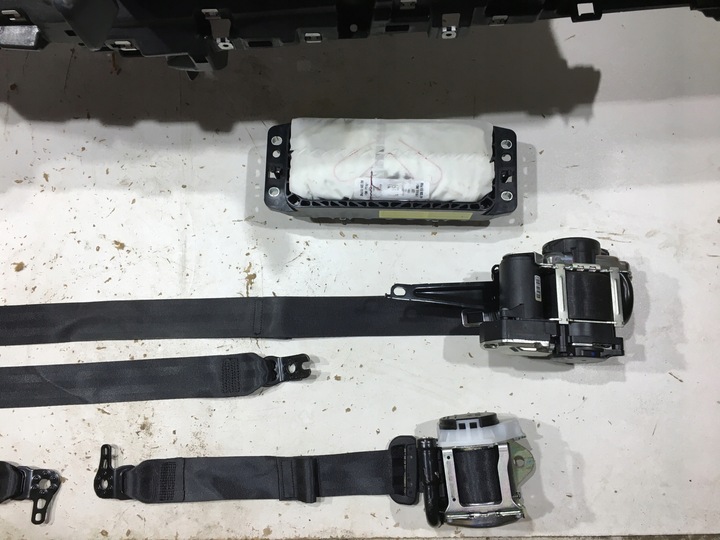 фото №7, Seat el-born подушка безпеки панель консоль подушки ремені