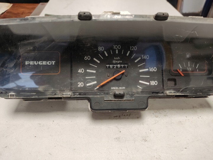 фото №6, Спідометр  прилади peugeot 205 veglia 3/18/a1.18 k 6 v