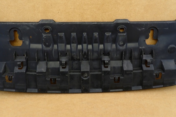 фото №8, Skoda superb 3 iii рестайлінг 19- плита захист бампера перед 3v0807611 oem номер