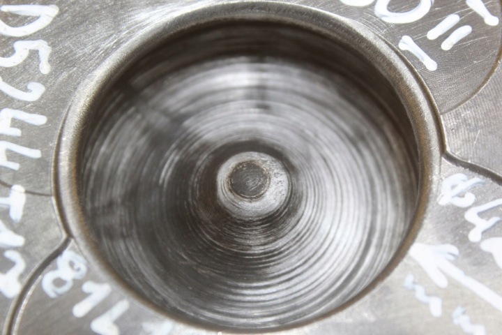 фото №11, Поршень volvo s60 ii v60 2.4 bit d5244t17 81l123 174