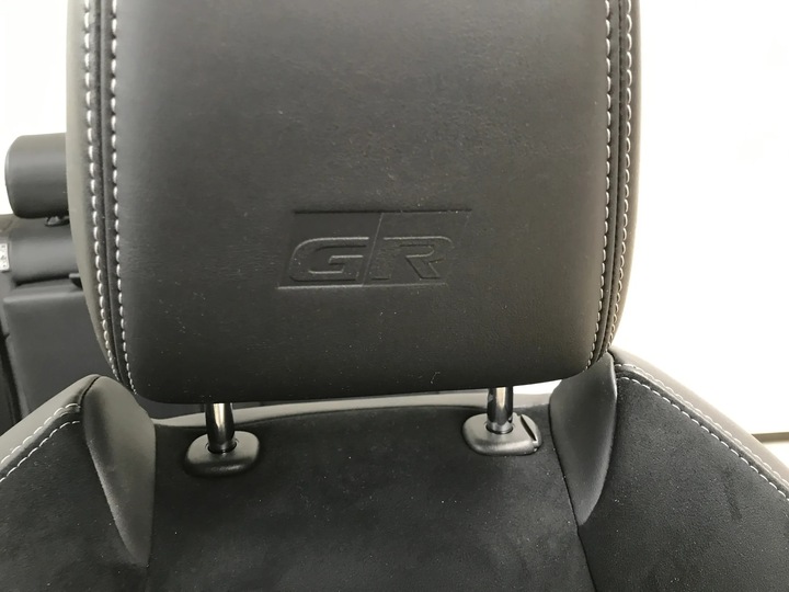 фото №12, Toyota rav4 gr 2023 сиденья сиденье перед диван зад кожаные идеальные