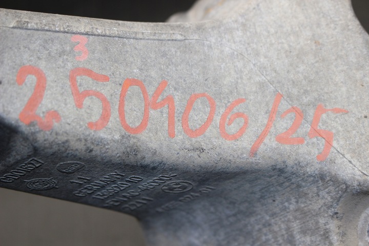 фото №14, Лапи кронштейн двигателя правый bmw f22 f23 f25 f30 f31 f32 f33 6784826 b47 n47