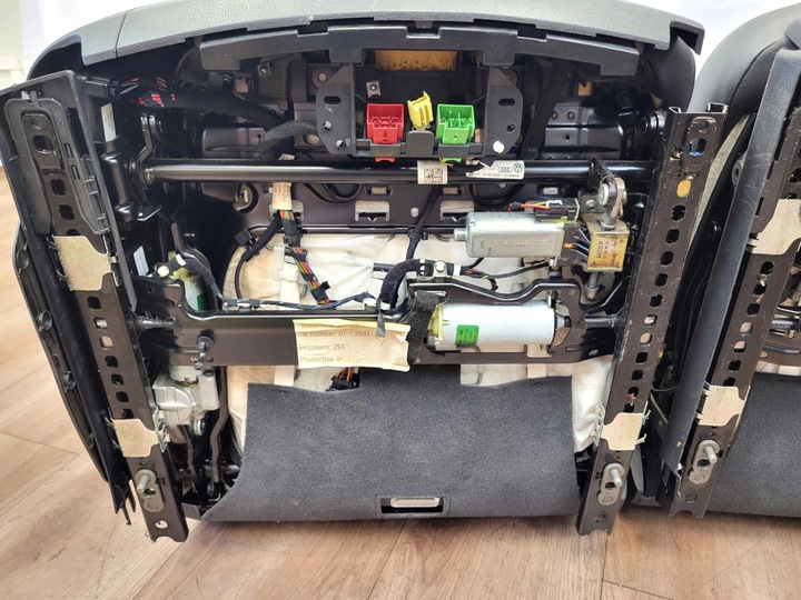 фото №10, Сиденья диван комплект audi q7 4l 3.0 tdi 2006r ly7w