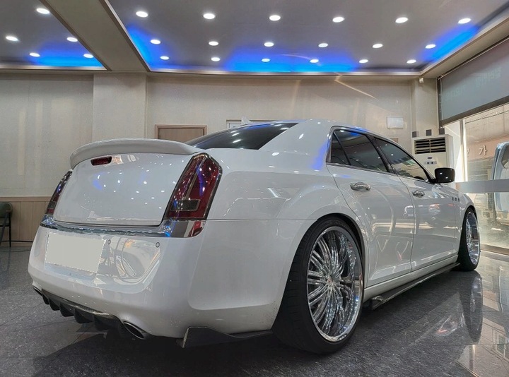 фото №8, Спойлер задней крышки для chrysler 300c / 300s салон mk2 2011-2019