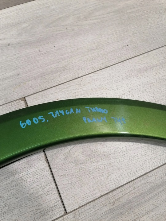 фото №7, Taycan turbo планка крило праві зад 9j0854732