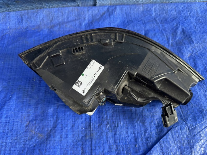 фото №11, Фара задняя правая renault megane v e-tech 265508574r 2023