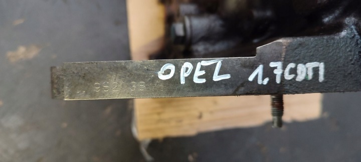 фото №14, Блок управления (оригинал) низ двигателя opel 1,7 cdti z17dtr