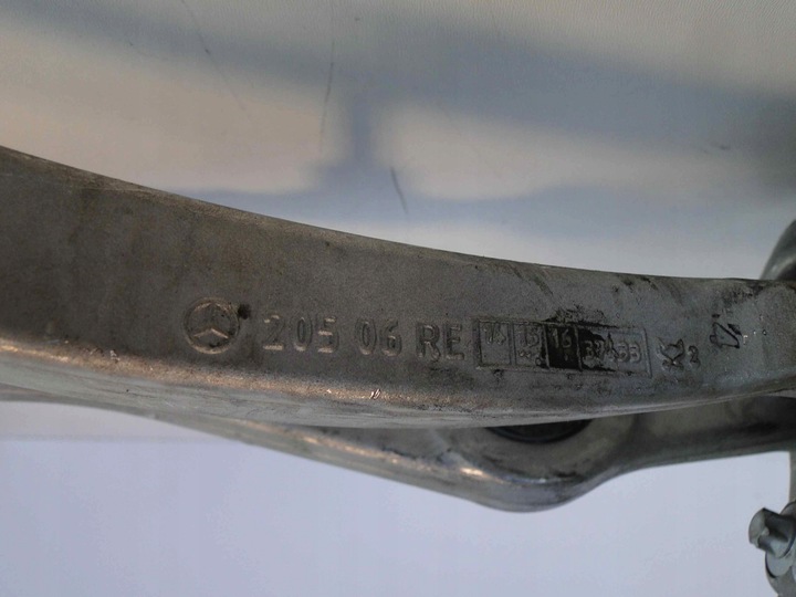 фото №16, Mercedes c w205 205 поворотна опора права + 2 важелі