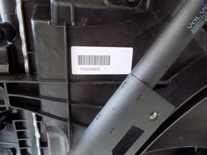 фото №14, Volvo xc90 ii 2.0 t8 plug in гибрид pas перед радиатор балка ролеты kpl.
