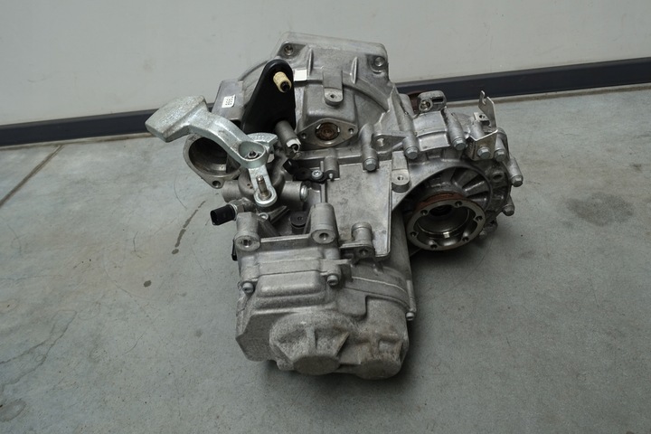 фото №1, Vw beetle 5c 1.4 tsi коробка передач 6 коробки передач qwu