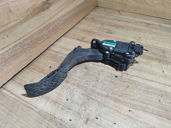 фото №1, Потенциометр газа polo 9n 1.4 16v 6q1721503c