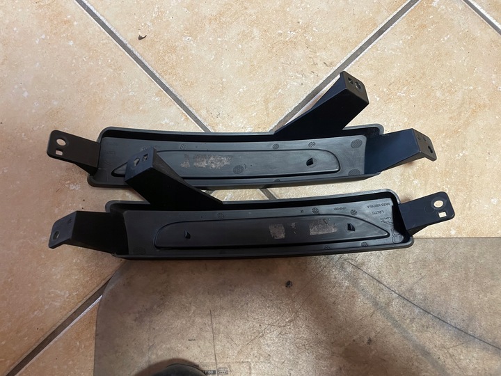 фото №9, Jaguar f-pace решётка заглушка бампера перед p i l dół hk83-15b216-a