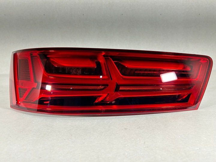 фото №1, Audi q7 sq7 4m0 matrix лампа ліва задня зад 15-19 led eu - супер