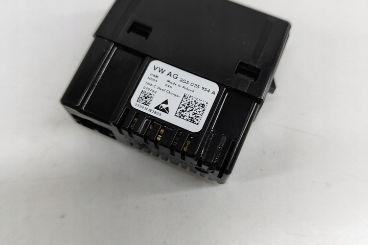 фото №8, Vw id.5 e39 usb подвійний гніздо типу c 3g5035954a електрика 220kw 2022