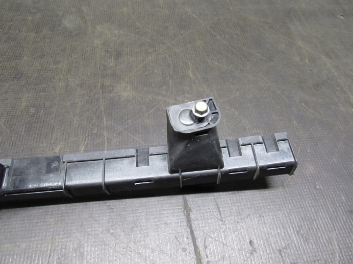 фото №11, Направляющая стёкла правое перед citroen c4 grand picasso 13-18r 9675911080