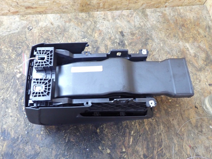 фото №6, Перетворювач напруги підлокітник vw passat b7 2.0 tdi sedan dsg 10168